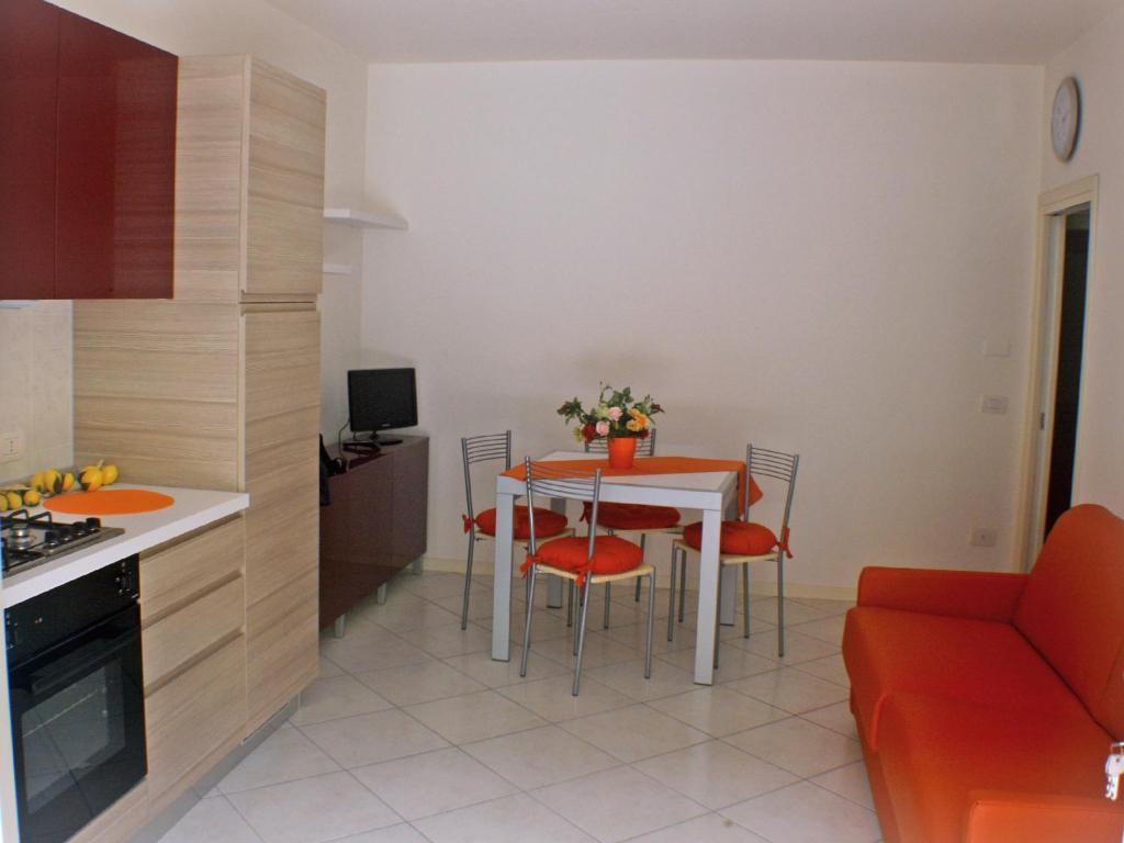 Residence Mediterraneo Lido delle Nazioni Pokoj fotografie