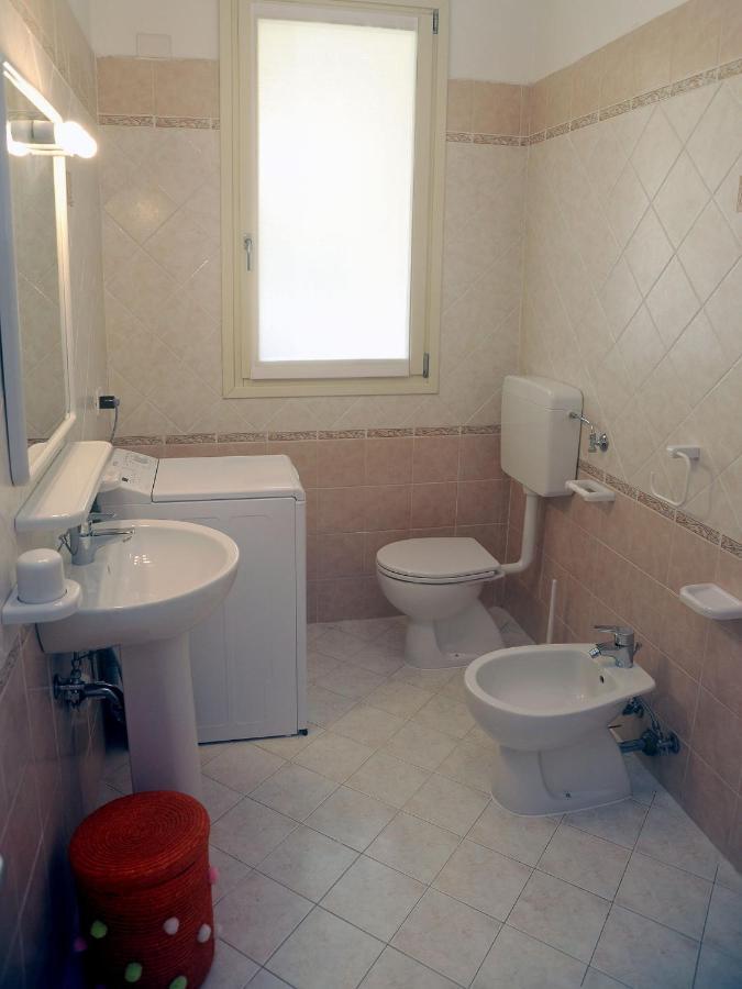 Residence Mediterraneo Lido delle Nazioni Pokoj fotografie